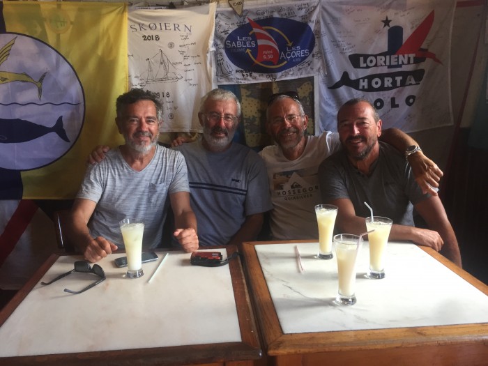 IMG_4046.JPG (1.79 Mio) Consulté 26977 fois Des moments entre copains