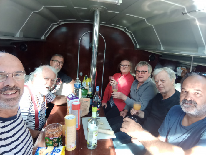 07_apero.jpg (1.99 Mio) Consulté 14845 fois 07_apero.jpg