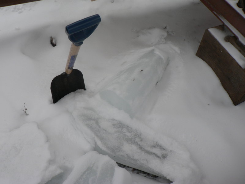 P1240218.JPG (722.07 Kio) Consulté 32908 fois acumulation de glace